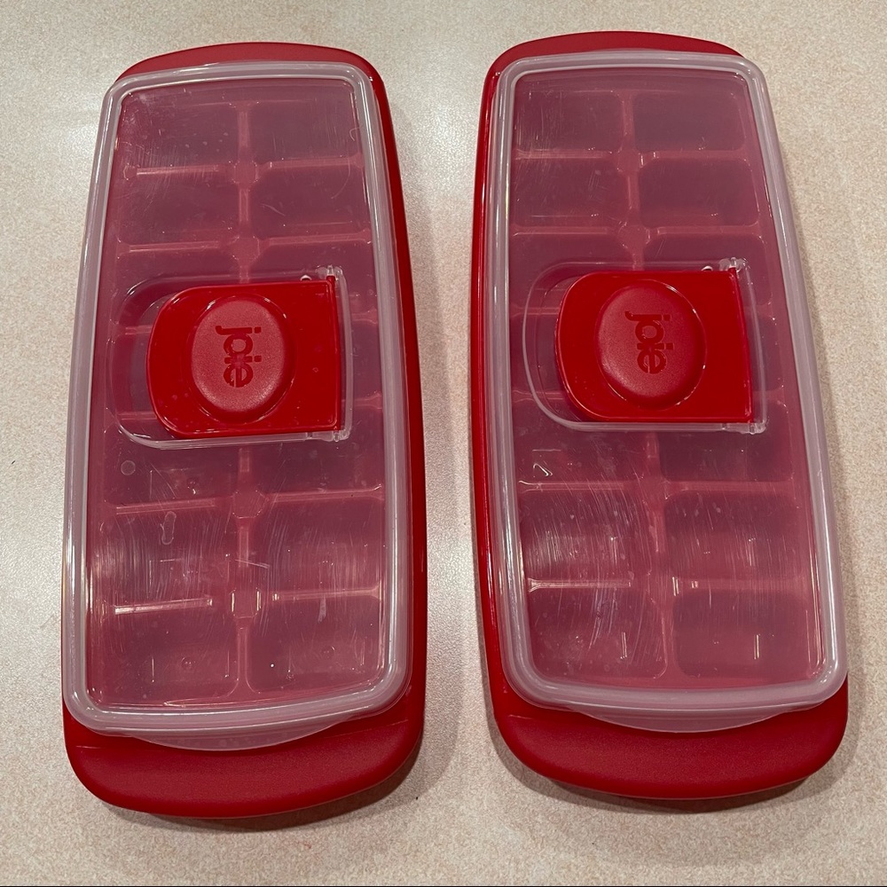 Joie Ice Cube Trays With Spill Proof Lid